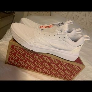 BRAND NEW Vans Ultrarange Rapidweld Sneakers